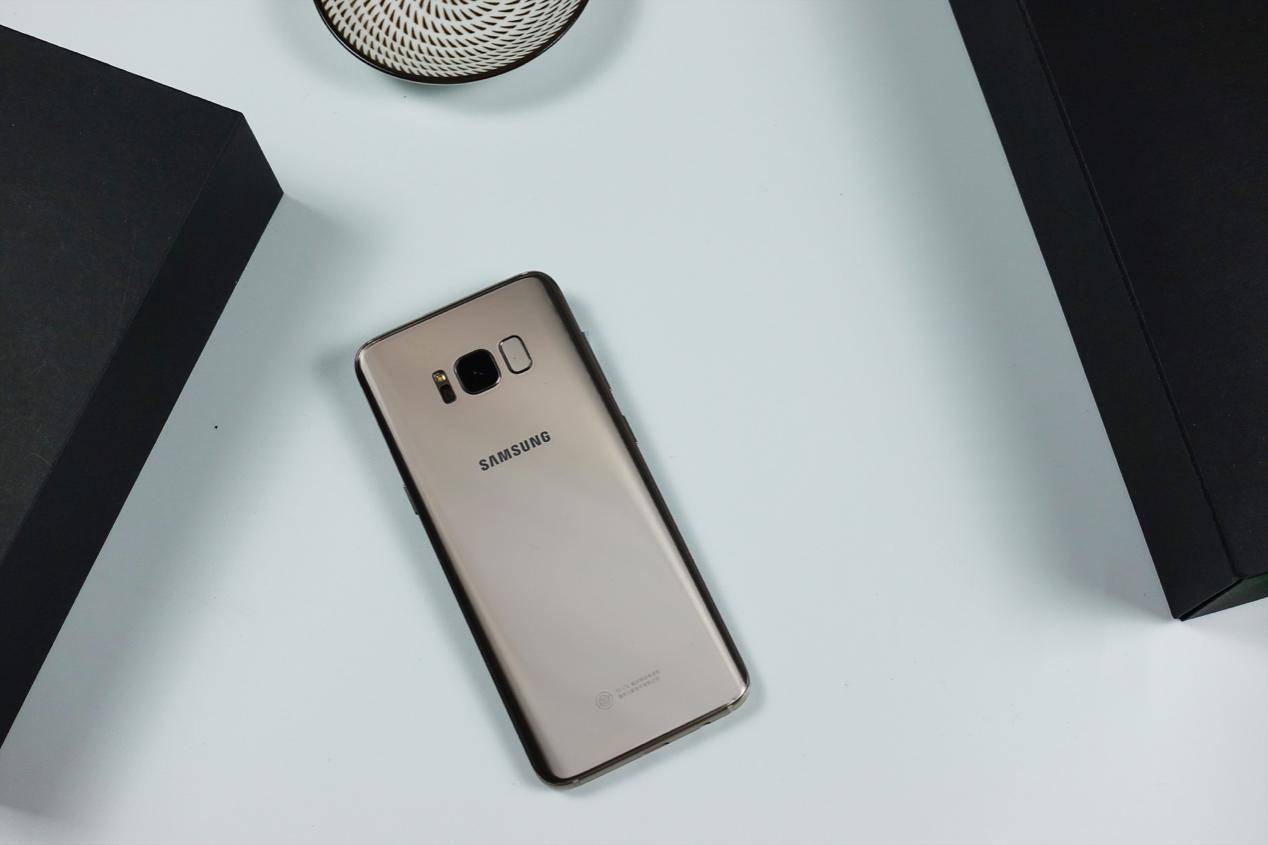 三星s8+手感,三星s8的最大亮点是什么