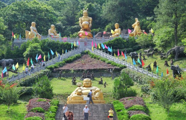 芜湖马仁奇峰玻璃栈道门票,马仁奇峰天梯玻璃栈道