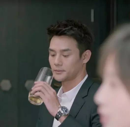 欢乐颂炫富片段,欢乐颂奢侈生活