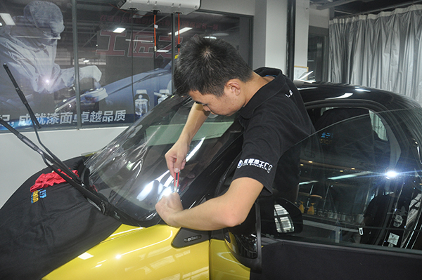 夏季隔热防晒汽车遮阳珍珠棉铝膜,汽车隔热防晒膜夏日必备