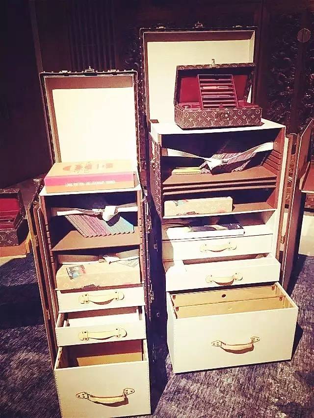 lv个性化定制产品是什么意思,lv个性化定制包包