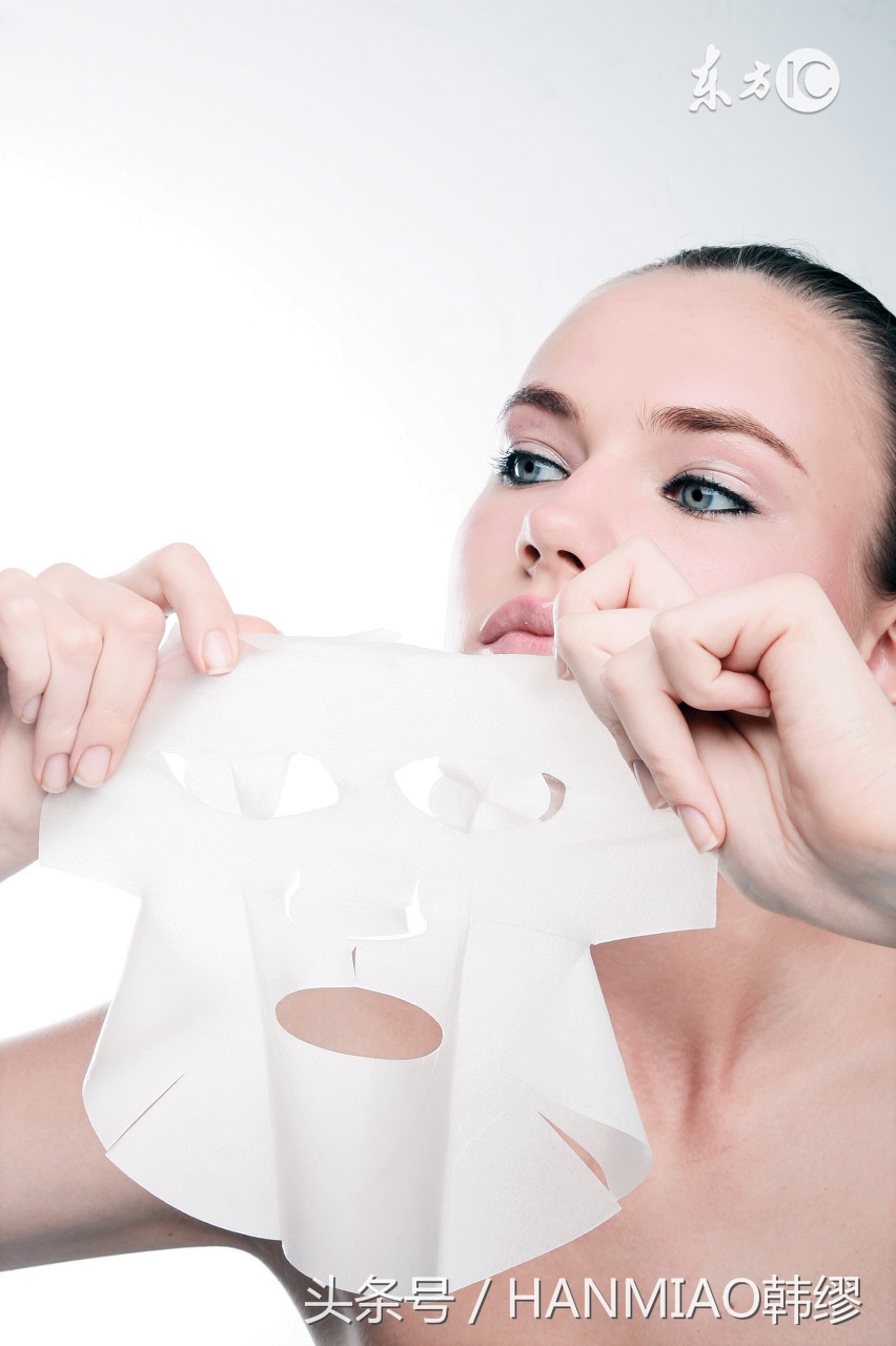 范冰冰晒九宫格睡衣自拍,范冰冰敷着面膜