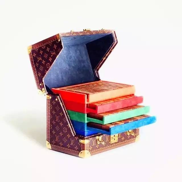 lv个性化定制产品是什么意思,lv个性化定制包包