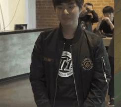 lols6冠军皮肤特效,历届lol冠军皮肤回城效果