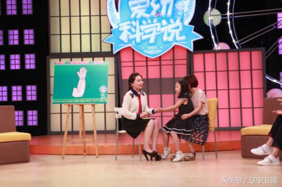 宝宝上吐下泻发烧推拿手法,上吐下泻发烧的推拿手法