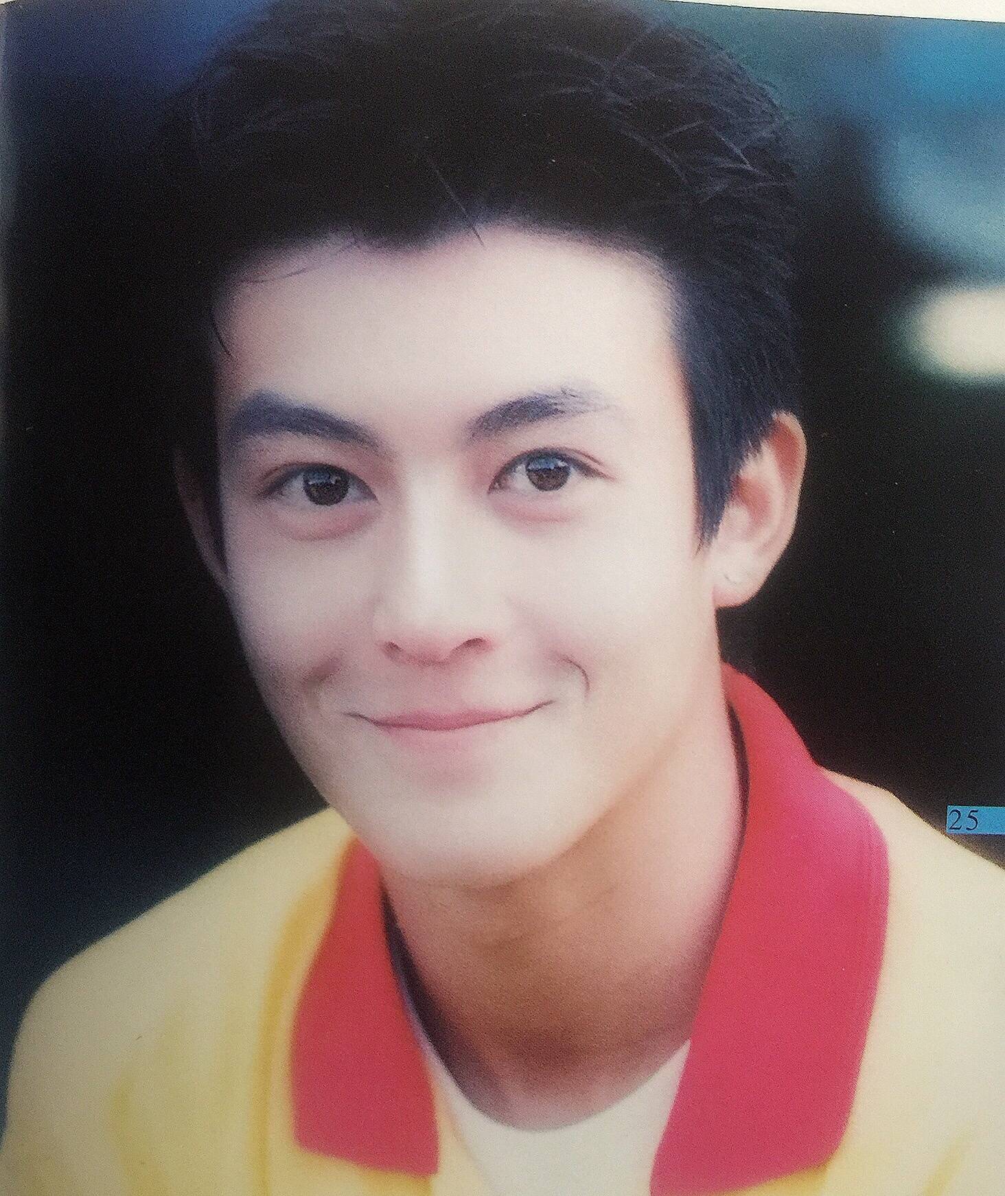 陈冠希当爸爸后变晒娃狂魔,陈冠希被曝当爸爸