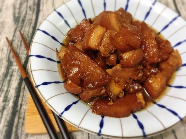 纯肥肉怎么处理好吃不腻,肥肉太腻怎么办