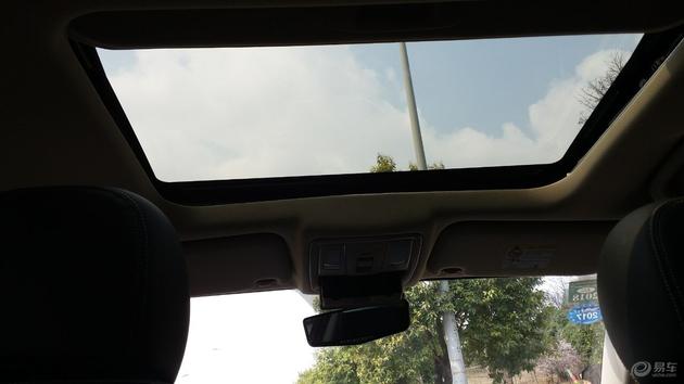 试驾18新款吉利远景suv,吉利新远景suv质感十足空间感人