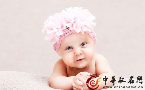 张姓女孩名字大全2020属鼠姓张,姓张的宝宝怎么取名字更好听男孩