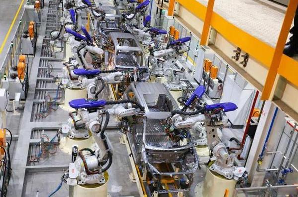 “教主”代言的比速T5发动机究竟如何？去比速工厂看看