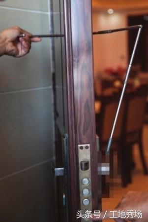 防盗门上安猫眼合法吧,防盗门上安猫眼违法吧