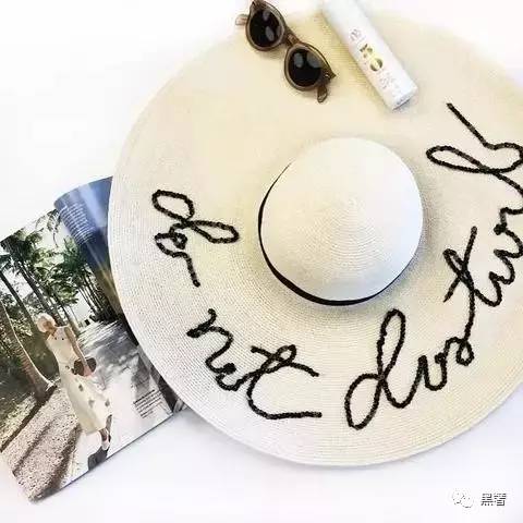 草编包包最新款推荐,轻奢草编包推荐