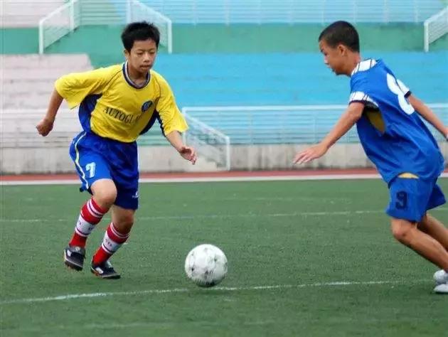 再把“雄起”吼起来!成都足球要“开挂”,球场将超300个