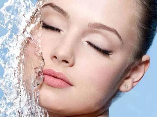 激素脸脸又很红特别干怎么办,激素脸皮肤特别特别干怎么处理