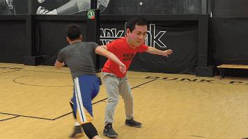 转身穿裆过人教学,穿裆过人集锦足球