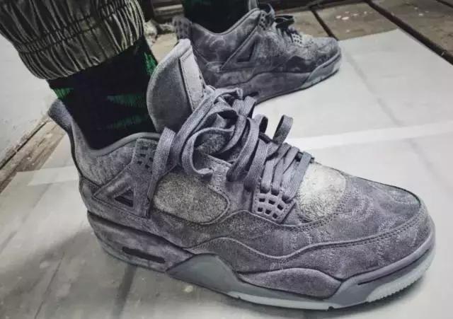 帆布面、皮革面、网状面估计你都有了,今天和你聊聊麂皮鞋