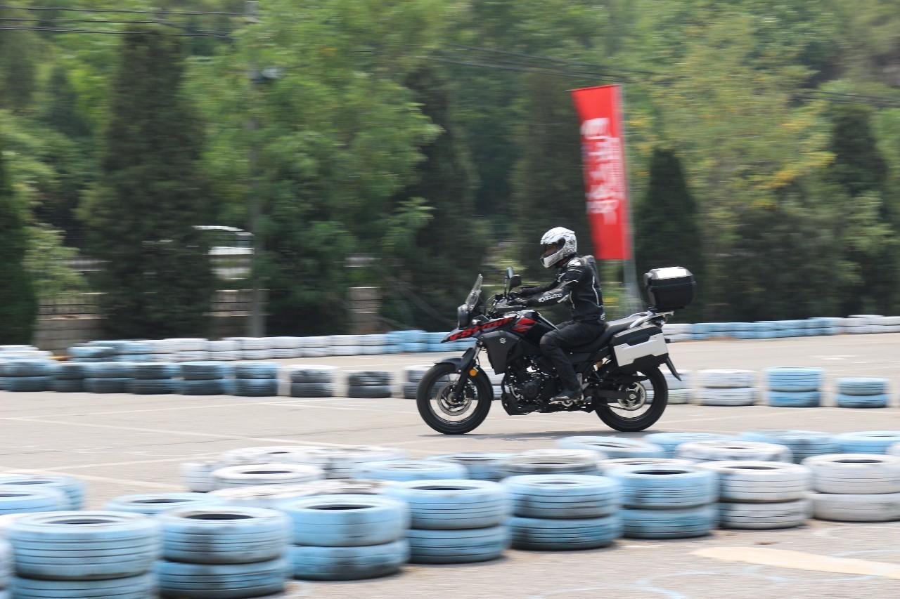 豪爵铃木dl250骑行爬山体验,豪爵铃木dl250摩旅西藏感觉怎么样