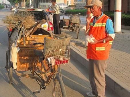 父亲节就是这双手撑起了一个家,给父亲打电话说父亲节快乐