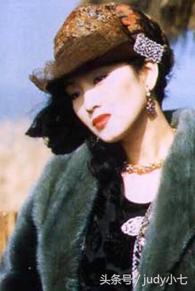 巩俐主演大红灯笼高高挂9集,巩俐大红灯笼高高挂电影