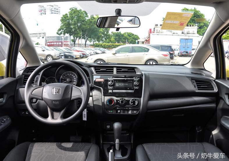 推荐一款8万落地的家用汽车,现在8万左右落地的车推荐一下