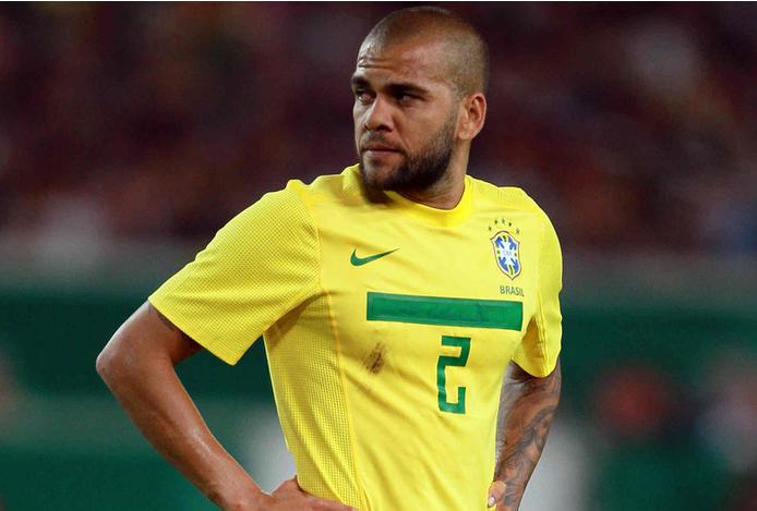 现代足球哪个位置难踢,现代足球什么位置最吃香