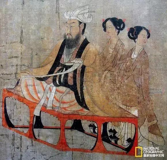 鍙や唬鍞愬畼鏈嶈,鍘嗘湞鍘嗕唬鐢峰瓙鏈嶉グ灞曠ず