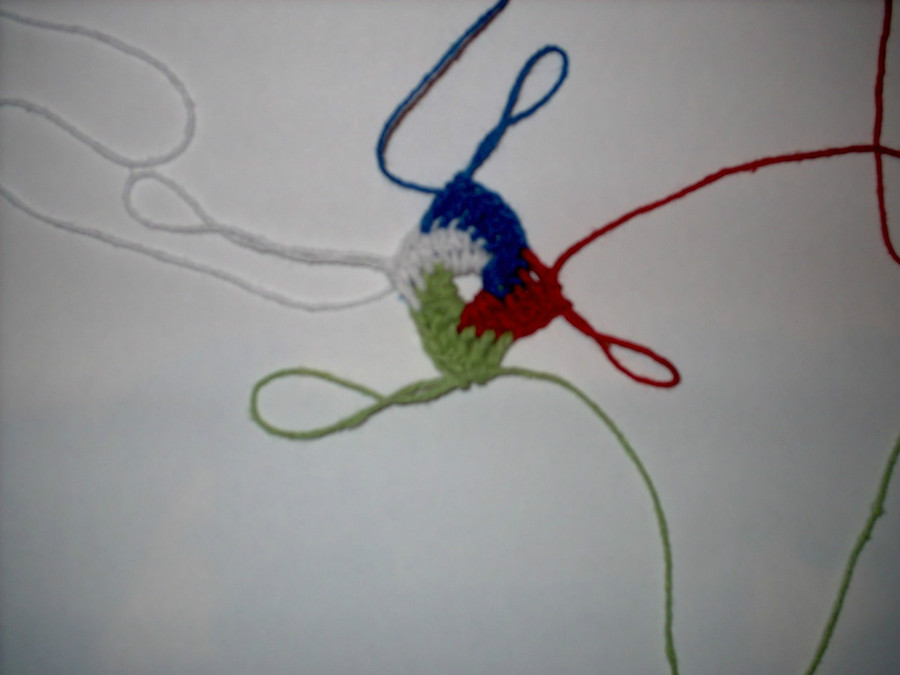 钩小鱼圆坐垫教程,钩小熊坐垫教程