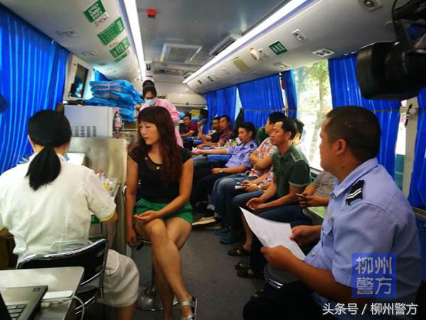 交警争分夺秒护送病危患者,生命垂危跨省接力警察开道视频