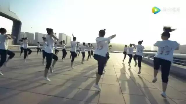 学校毕业季舞蹈大学,学校毕业季的舞蹈