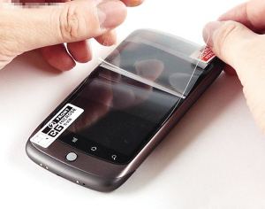 手机钢化膜自己能贴吗,手机可以贴两个钢化膜