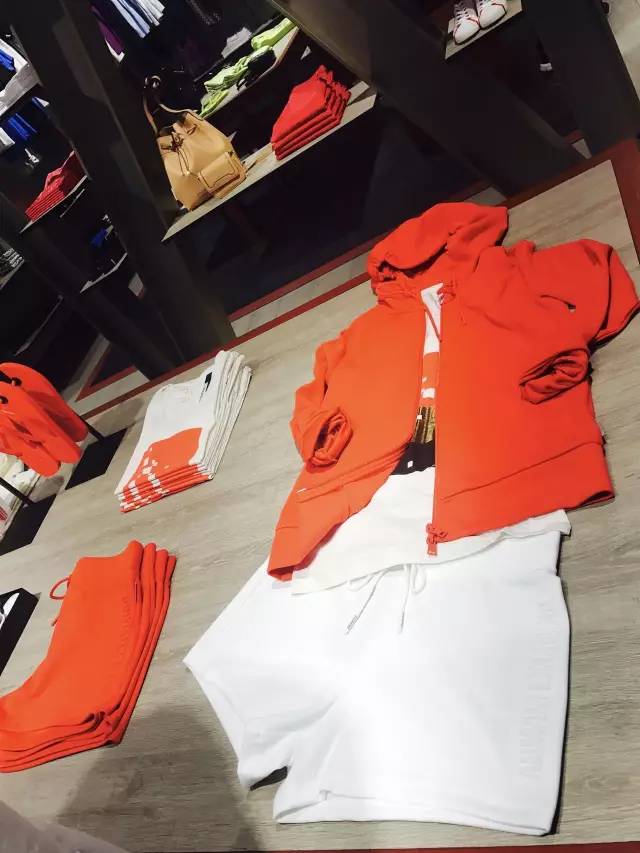 阿玛尼上新活动,阿玛尼新店开业