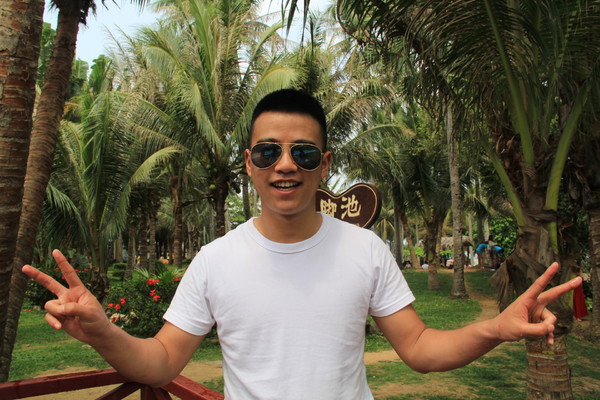 在三亚总有一片海属于一个人,在三亚椰梦长廊海边