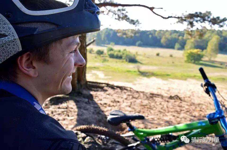 降低骑行摔伤的技巧与方法,自行车骑行伤病