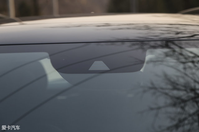 大众途锐对比沃尔沃xc90,大众途锐越野测试xc90