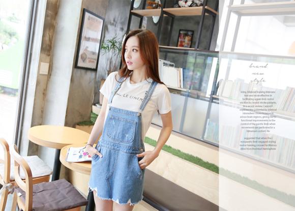 孙允珠灰色牛仔包臀裙搭配,孙允珠橙色露背绑带裙