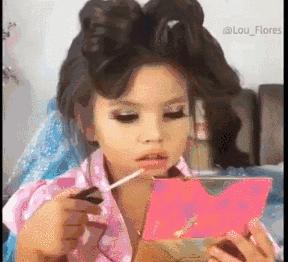 黑眼圈有痘痘怎么治,女人有黑眼圈