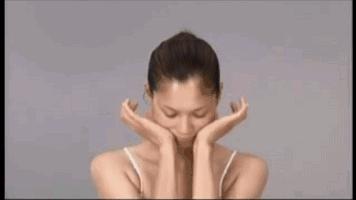 听说爱笑的女孩子法令纹都很深,爱笑的女孩真的容易得法令纹吗