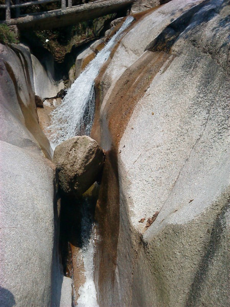 鲁山画眉谷附近哪里有好玩的地方,鲁山画眉谷景区免费的景点