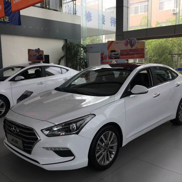 17款现代名图天窗开启状态视频,17款名图天窗异响