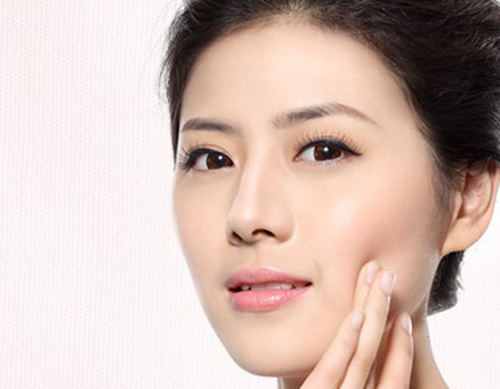 凡士林的妙用功效,凡士林除了护肤还有什么其他妙用