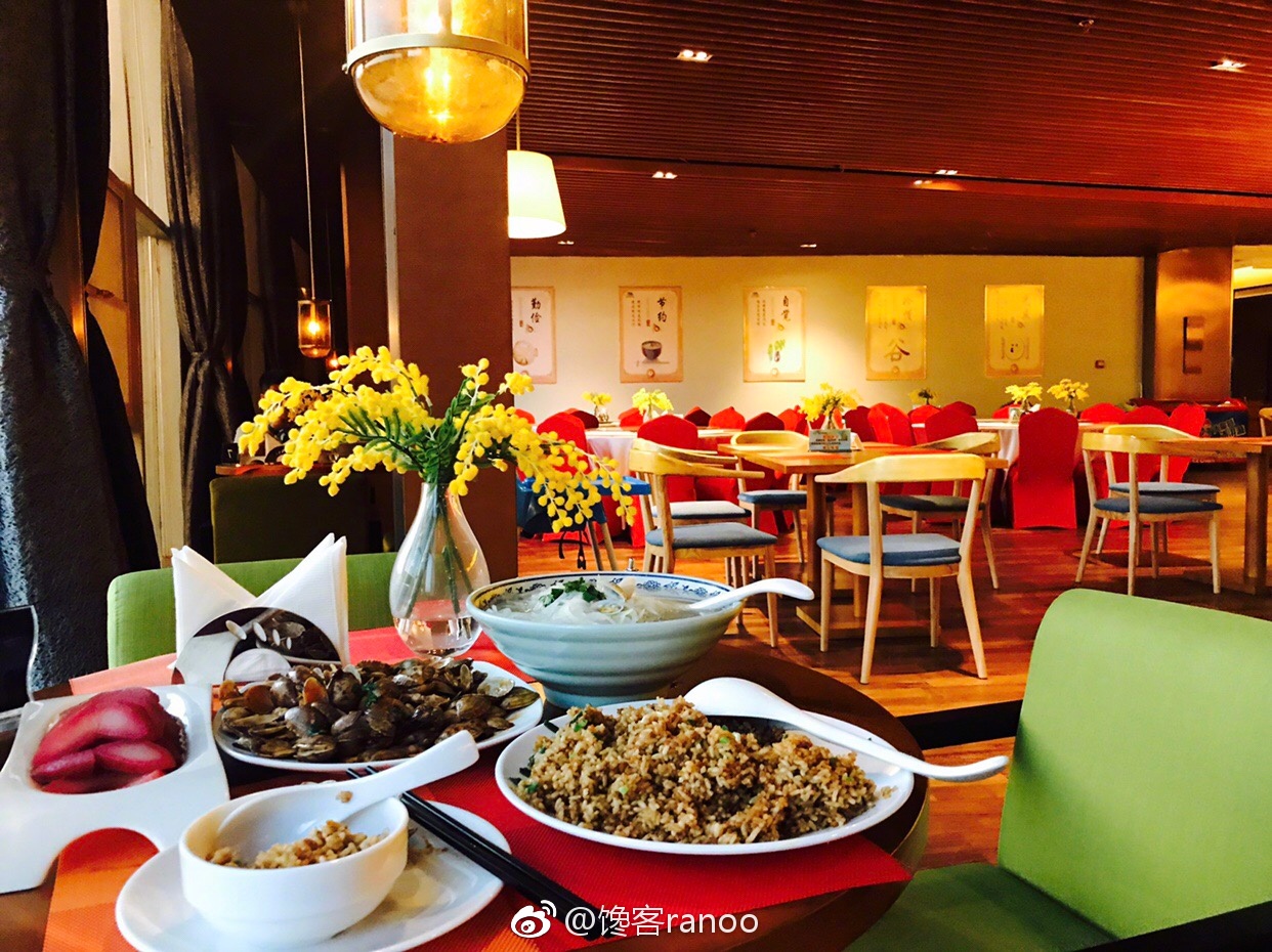 馋客美食旅行家丨住碧海沙滩泡海景温泉如何吃转渔岛海鲜五天不重样