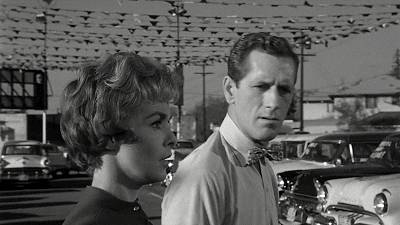 45秒美女沐浴戏拍7天，这部精分神作碾压99%的恐怖片