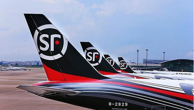 顺丰与通达系的差异,顺丰对比京东快递员