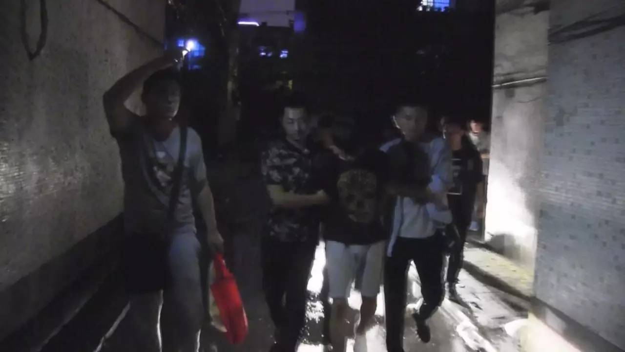 两个人一起做生意被人举报了,搭伙做买卖挣钱了想甩你怎么办