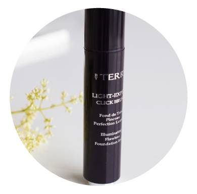 用过显得皮肤最亮白的粉底,大牌不暗沉的粉底测评