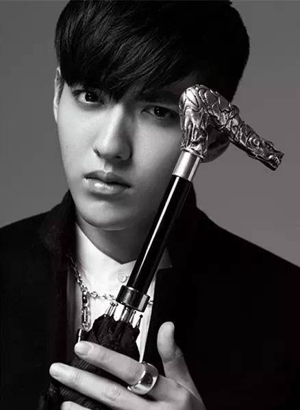 十把伞,十把雨伞