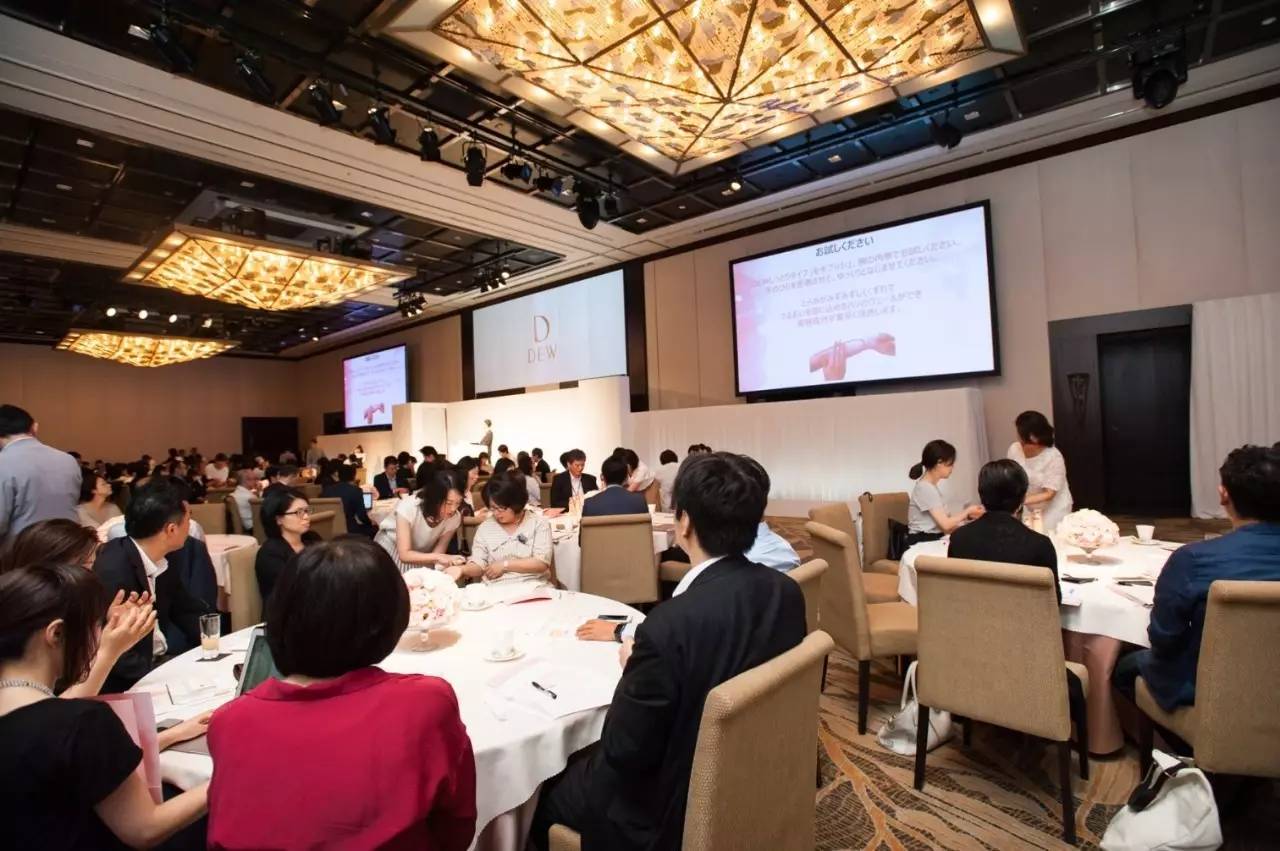 佳丽宝旗下化妆品,佳丽宝2019新产品