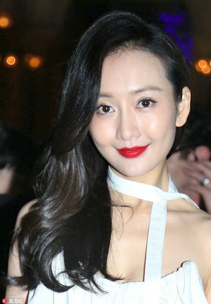 底妆零毛孔不是梦，刘雯教你万能气垫*法大**