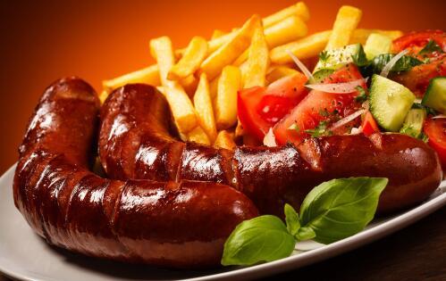 一岁宝宝四种食物不能吃,10种一岁以内宝宝不能吃的食物