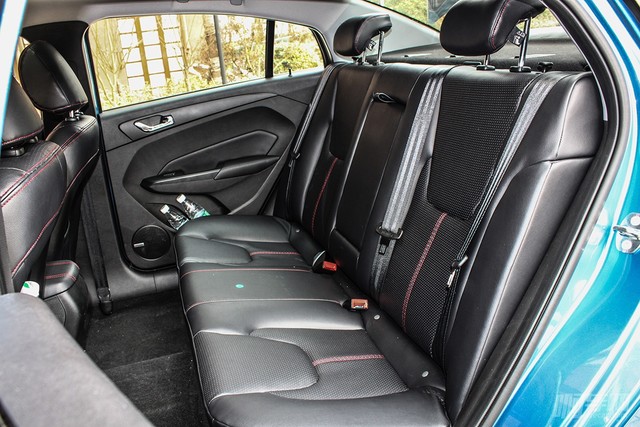 雪佛兰赛欧和奇瑞艾瑞泽5,艾瑞泽5有多值得入手